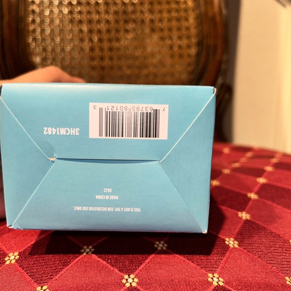 Minnie Mouse holiday ornament - Picture 6 of 7